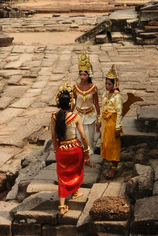 Famous Bayon, one of our favorite spots!